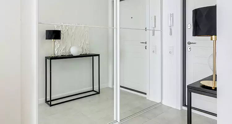 Mirrored Bifold Closet Doors Repair in Clermont, FL