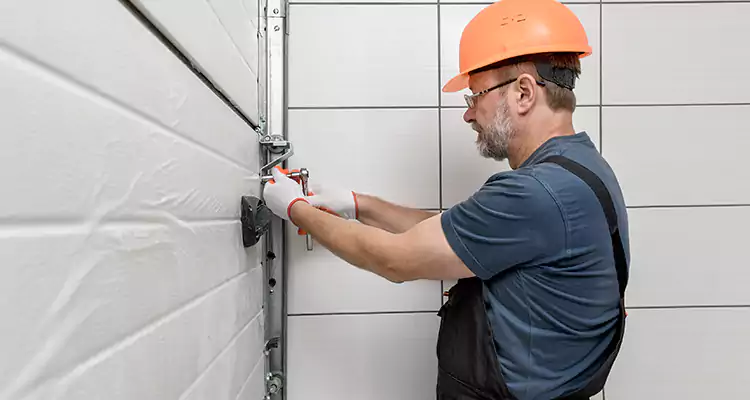 Emergency Garage Door Repair in Clermont, FL