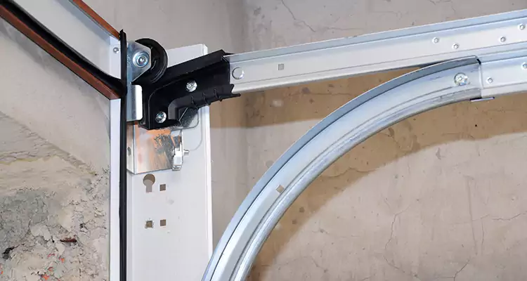 Maintain Liftmaster Garage Door Off Track in Clermont, FL