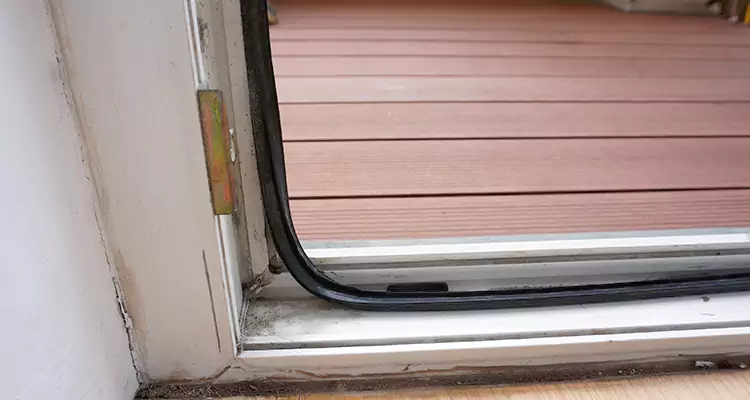 Repair Patio Doors Leaking at Bottom in Clermont, FL