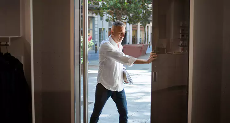 Reliable Pella Patio Door Repair Services for Opening Issues in Clermont, FL